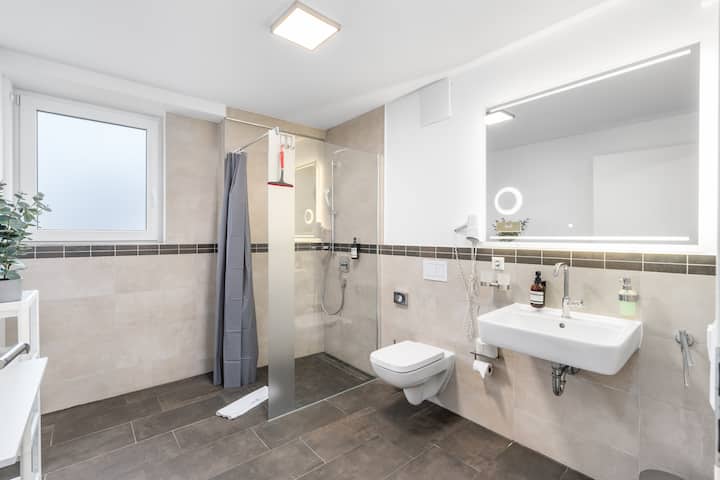 027f8e05 7fcb 4382 a12f 6253df49555d