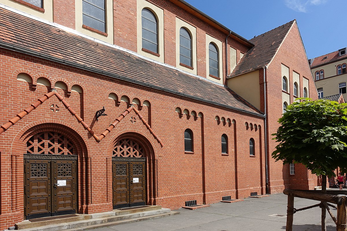 1200px St. Clemens Berlin Kreuzberg Portalseite