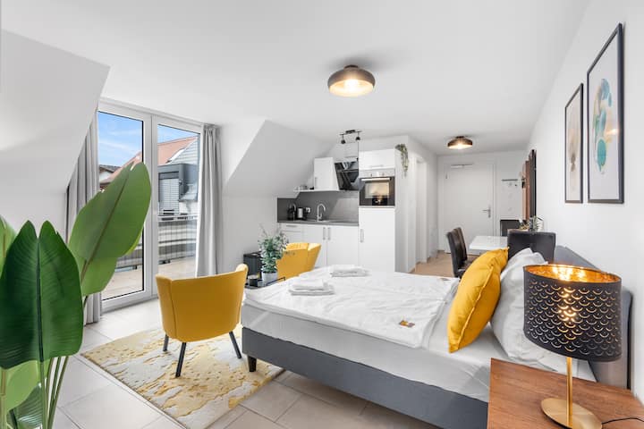 2e048240 03a6 477a a3fd 6e21ce353ca1