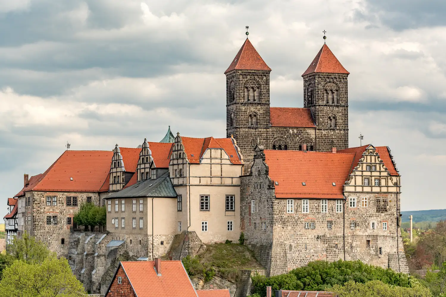 Quedlinburg Schlossberg Ansicht vom Muenzenberg 20170509 008